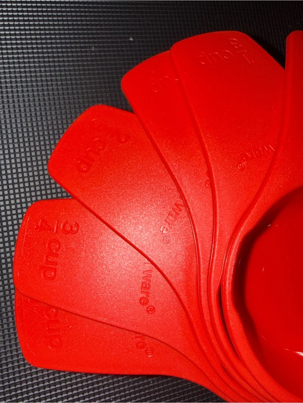 NEW Tupperware Measuring Mates 12-Pc Set Red Cups Spoons Baking